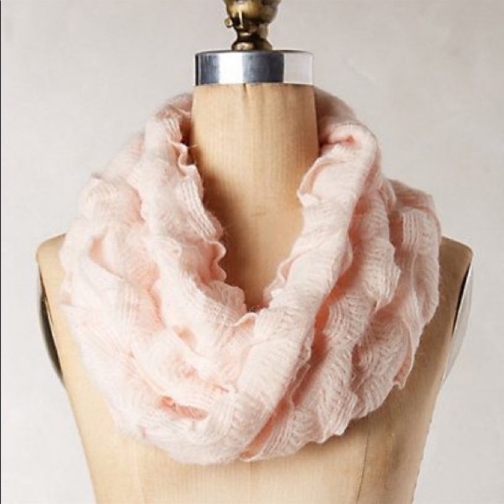 Anthropologie Infinity Scarf NWT! Pink! 💞